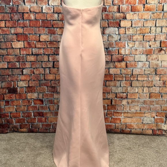 Badgley Mischka Pink Strapless Scuba Gown with Oversized Rosette – Size 8 - Picture 5 of 5